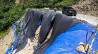 Bahaya_Trans_Sulawesi_Timur_Ambles_Jalan_Rusak_Perjalanan_Berisiko_Tinggi