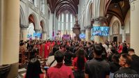 Katedral_Jakarta_Jumat_Agung_Suasana_Sakral__Haru_Menggetarkan_Jiwa