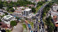 Puncak_Macet_Parah_Libur_Panjang_Tips_Liburan_Anti-Stress_di_Sini