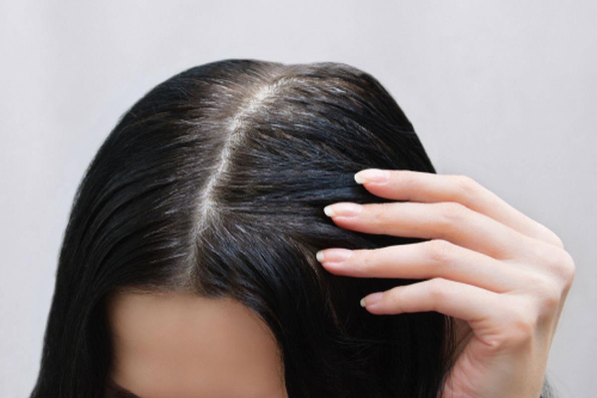 Rahasia Mengembalikan Warna Hitam Rambut Beruban? Dokter Menjawab