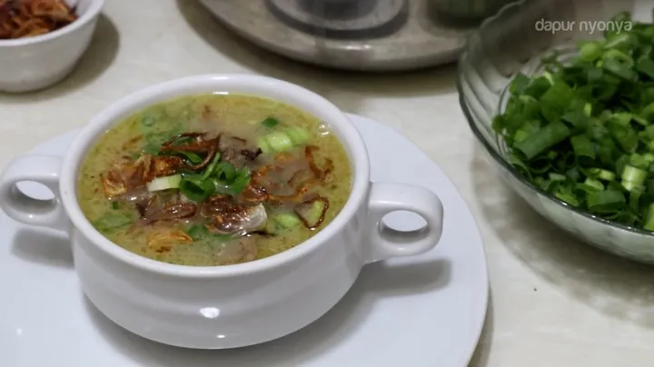 5 Kuliner Legendaris Makassar: Wajib Coba Saat Liburan Anda