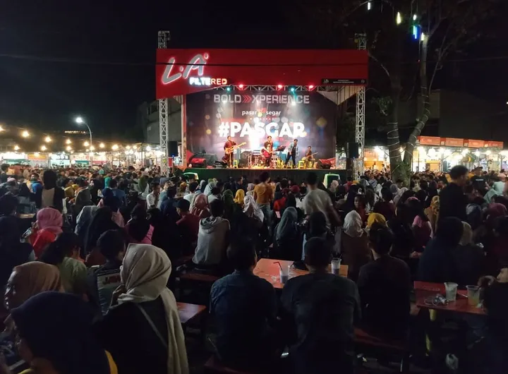 5 Live Musik Terbaik Makassar: Tempat Nongkrong Hits Jurnal Sinjai