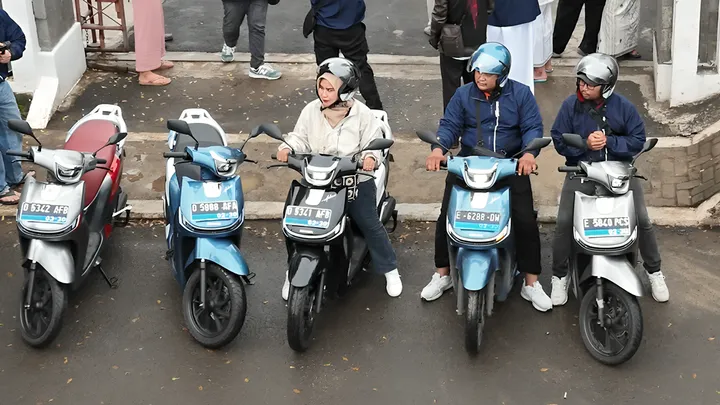 Adora Taklukkan 300 KM Jawa Barat: Bukti Ketangguhan Indomobil Emotor
