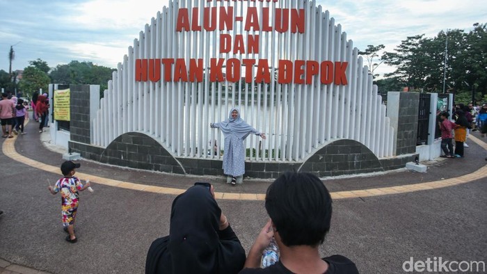 Alun-Alun Barat Depok: Destinasi Akhir Pekan Sawangan yang Menawan