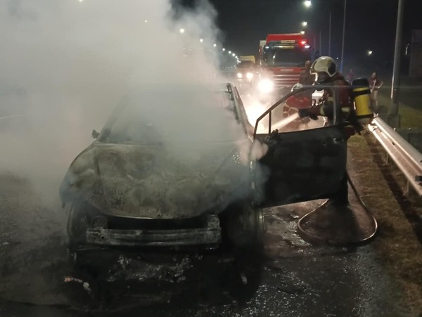 Bahaya Kebakaran Baterai Mobil Listrik: APAR Tak Berdaya