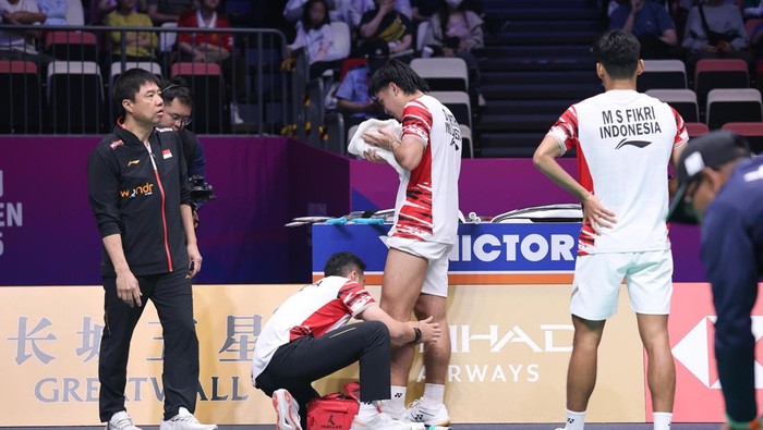 Cedera Lutut Daniel Marthin: Kondisi Terkini & Pemulihannya