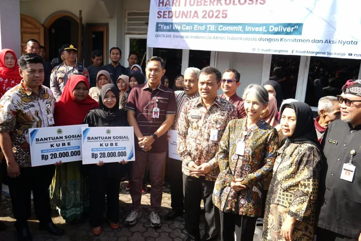 Dokter Spesialis di Desa Jateng: Inovasi Gubernur Luthfi