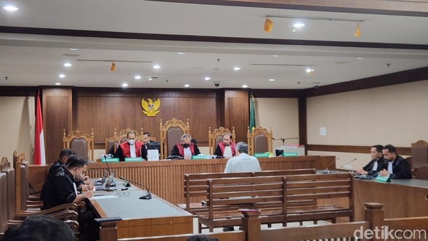 Eks Pejabat Timah Dipenjara 10 Tahun, Korupsi Rp 300 Triliun