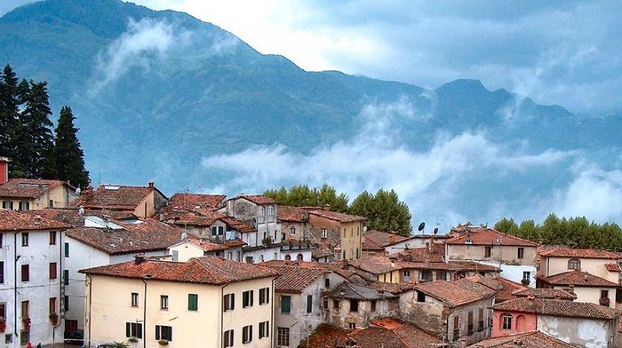 Festival Ikan & Chips Italia: Tradisi Unik Kota Kecil