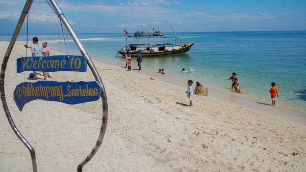 Gili Ketapang: Petualangan Laut & Pesona Alam Tersembunyi