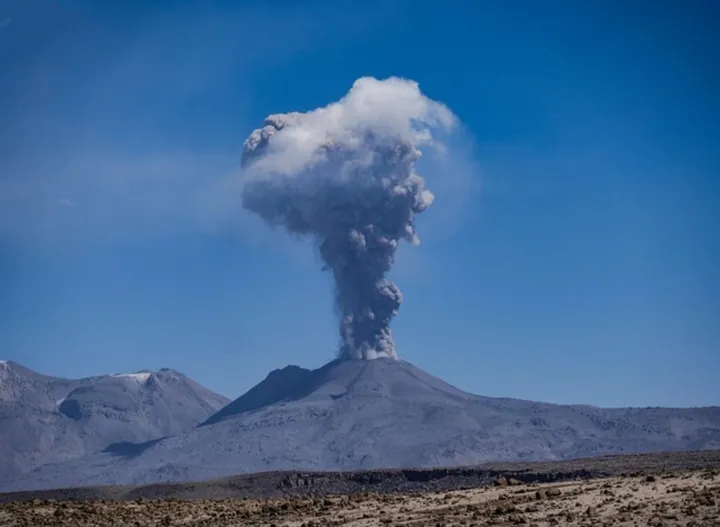 Gunung Kelud Meletus: Hoaks atau Fakta? BPBD Ungkap Kebenarannya