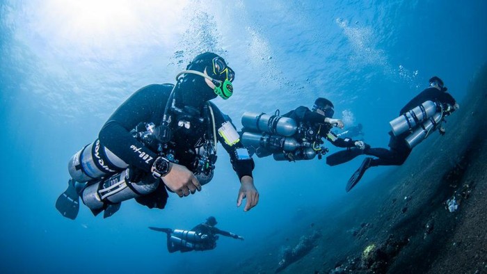 Harga Kursus Diving: Biaya, Sertifikasi & Lokasi Terbaik