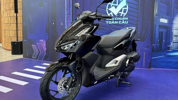 Honda Vario 160: Desain Sporty Futuristik, Keren Banget!