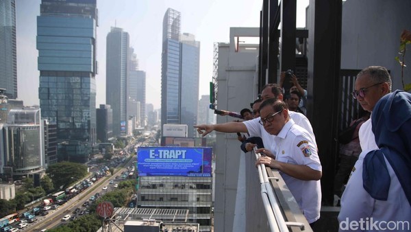 Hotel Artotel Simpang Temu: Mewah, Baru, dan Menawan