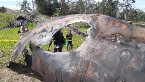 Indonesia: Dua Kali Terkena Sampah Antariksa Milik Soviet?