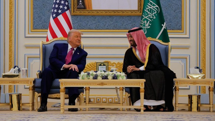 Investasi Arab Saudi Rp 9.900T di AS: Termasuk Pertahanan