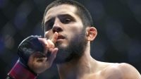 Islam Makhachev: Taklukkan Dua Sabuk Juara UFC?