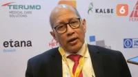 Kemoterapi Aman? Prof. Aru Ungkap Rahasia Vaksinasi Kunci