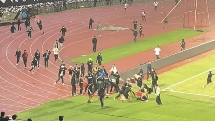 Kerusuhan Bobotoh Pecah! Ricuh usai Persib vs Persija, Suporter Rusuh
