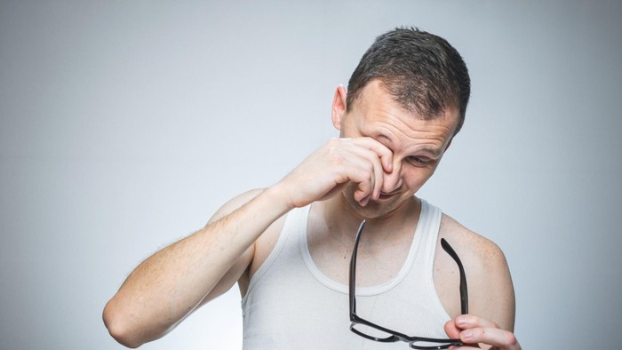 Mata Kedutan Tak Biasa? Waspada, Segera Periksa Dokter!