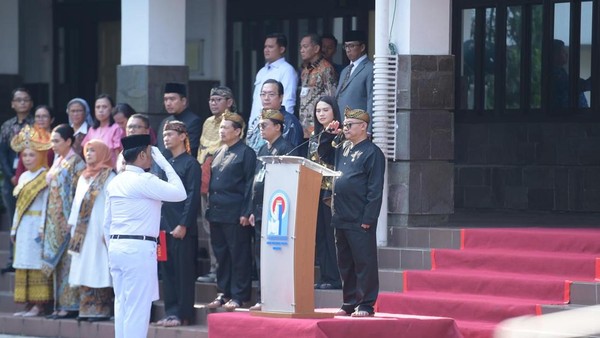 Mendikbudristek Rayakan Hardiknas di Sekolah Regina Pacis Bogor