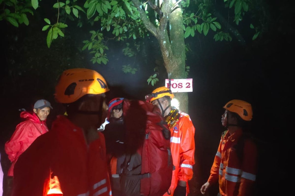 Misteri Gunung Saeng: Piramid Tersembunyi, Kisah Pilu Remaja Jember