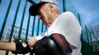 Nenek 88 Tahun Taklukkan Skateboard di Bilbao, Spanyol!