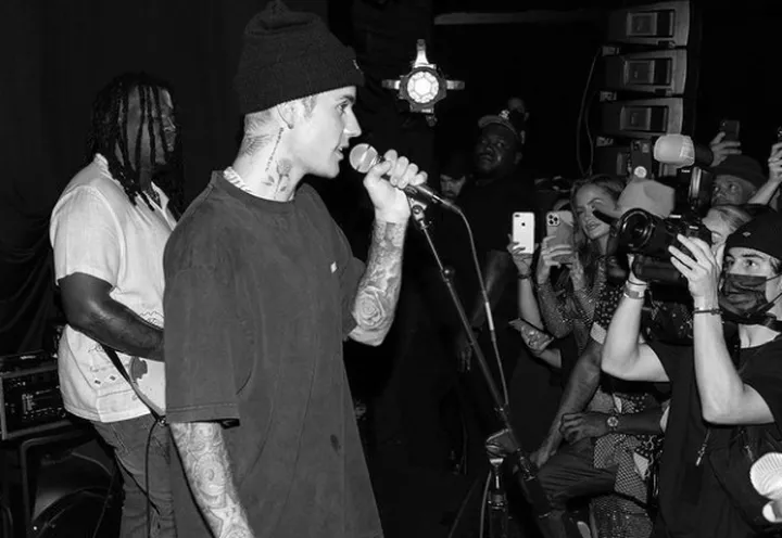 Nostalgia Justin Bieber: U Smile Karaoke, Lirik & Video