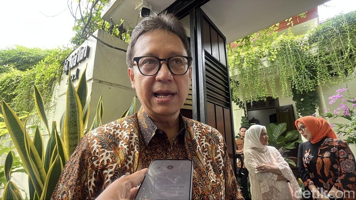 Obesitas Bahaya Nyata: Ukuran Celana Jeans 33-34, Waspada!
