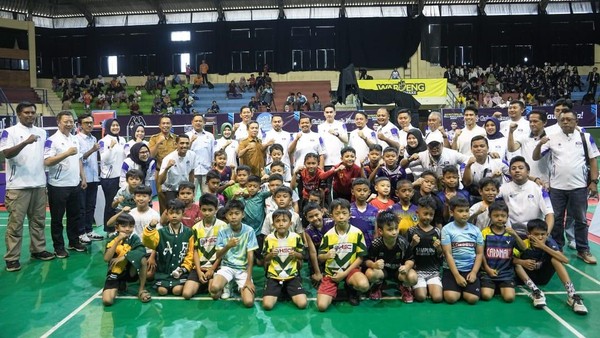 PBSI Sumedang: Turnamen Bulu Tangkis, Lahirkan Juara Muda