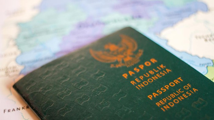 Paspor Indonesia: 76 Negara Bebas Visa, Petualangan Menanti!