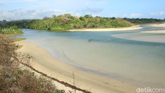 Pengalaman Buruk di Ratenggaro: Traveler Dipaksa Bayar, Jangan Kecewa!