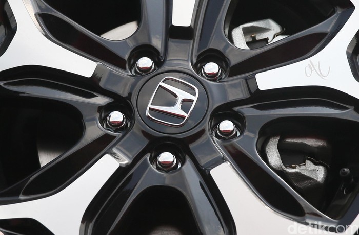 Penjualan Honda Anjlok 50%! Penyebabnya Mengejutkan?