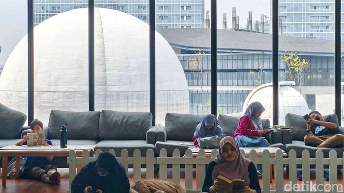 Perpustakaan Buka Malam: Raih Literasi Tanpa Batas