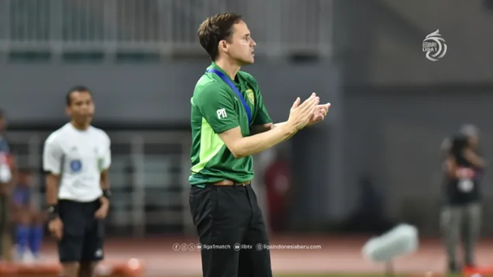 Persebaya vs Persib: Nasib Paul Munster Di Ujung Tanduk?