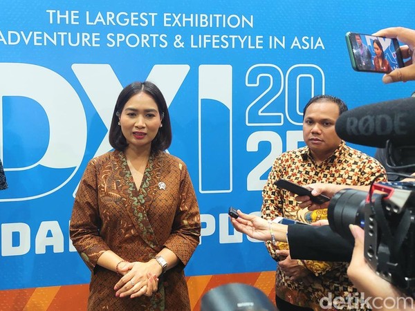 Pesona Laut Indonesia: Wamenpar Dukung DXI 2025 Raih Sukses