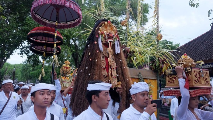 Pesona Ritual Hari Raya Kuningan: Tradisi & Keindahan Bali