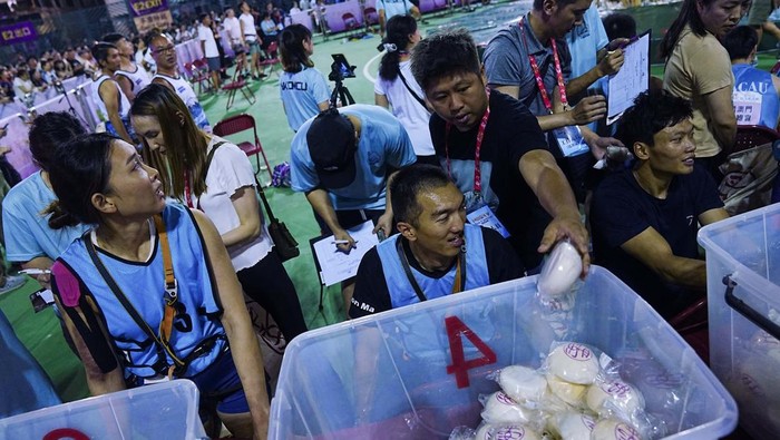 Petualangan Menakjubkan: Panjat Menara Roti Cheung Chau Hong Kong