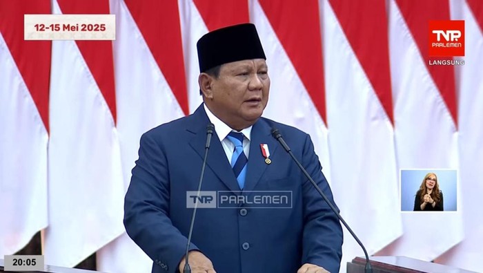 Prabowo Desak OKI Akhiri Kemiskinan: Solusi di Depan Parlemen?