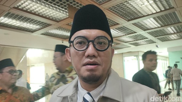 Prabowo Desak Turunkan Biaya Haji & Tiket Pesawat
