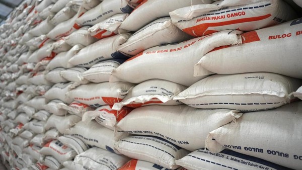 Prabowo Usul Gudang Beras Nasional Serap Gabah Petani