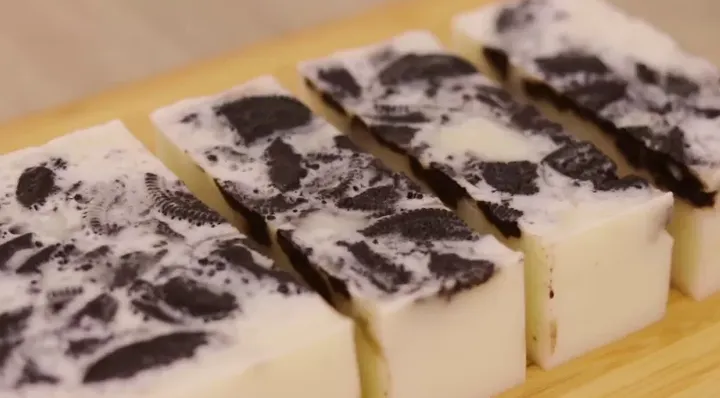 Puding Oreo Susu Lembut: Resep Mudah, Cemilan Manis Sempurna