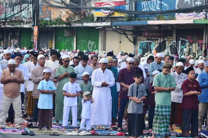 Rahasia Dzulhijjah: 10 Hari Suci Penuh Keberkahan & Amalan Terbaik