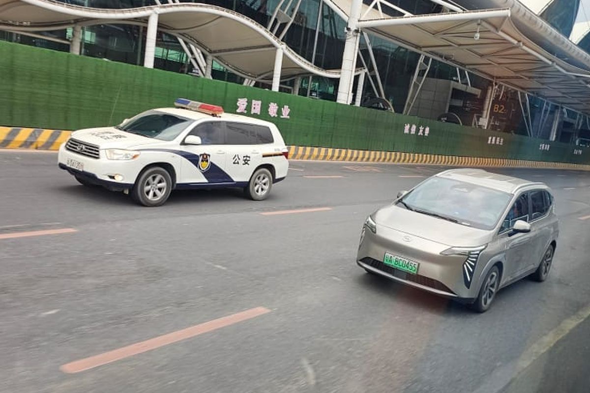 Rahasia Mengemudi Mobil Listrik: Tips Aman & Efisien