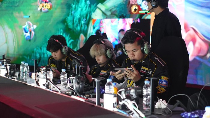 Saksikan Pertempuran Epic! Onic vs Evos MPL ID S15 Week 8