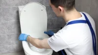 Singkirkan Kuman! 5 Peralatan Kebersihan Kamar Mandi Shopee