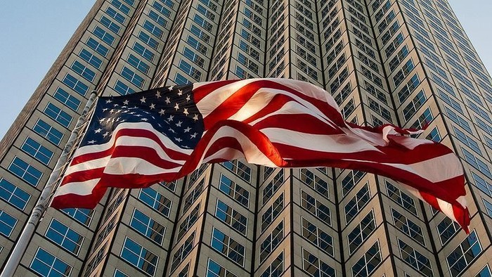 Tarif Baru: Perang Dagang AS-China, Impor Kena Pajak!