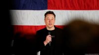 Tetangga Protes Rumah Mewah Elon Musk: Rahasianya Terungkap!