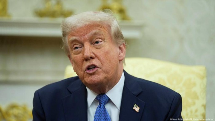 Trump Pertahankan Bos The Fed: Perang Tarif Ancam Ekonomi?