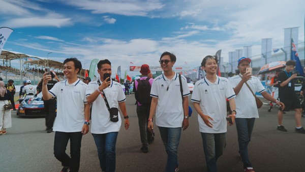 aksi menegangkan GT World Challenge Asia Mandalika: detikers nobar seru